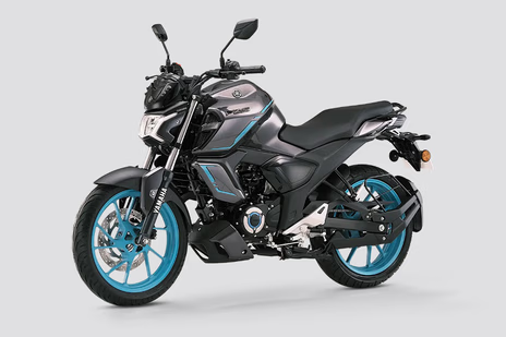 Yamaha FZS Hybrid 150CC available for rent in Chennai